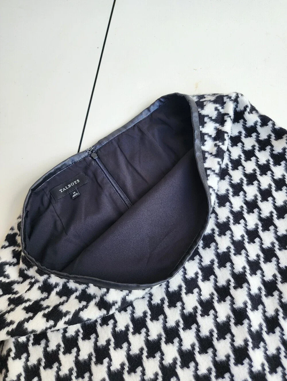 Talbots Houndstooth Black White Women's Skirt Wool Blend  Pencil Sz 14